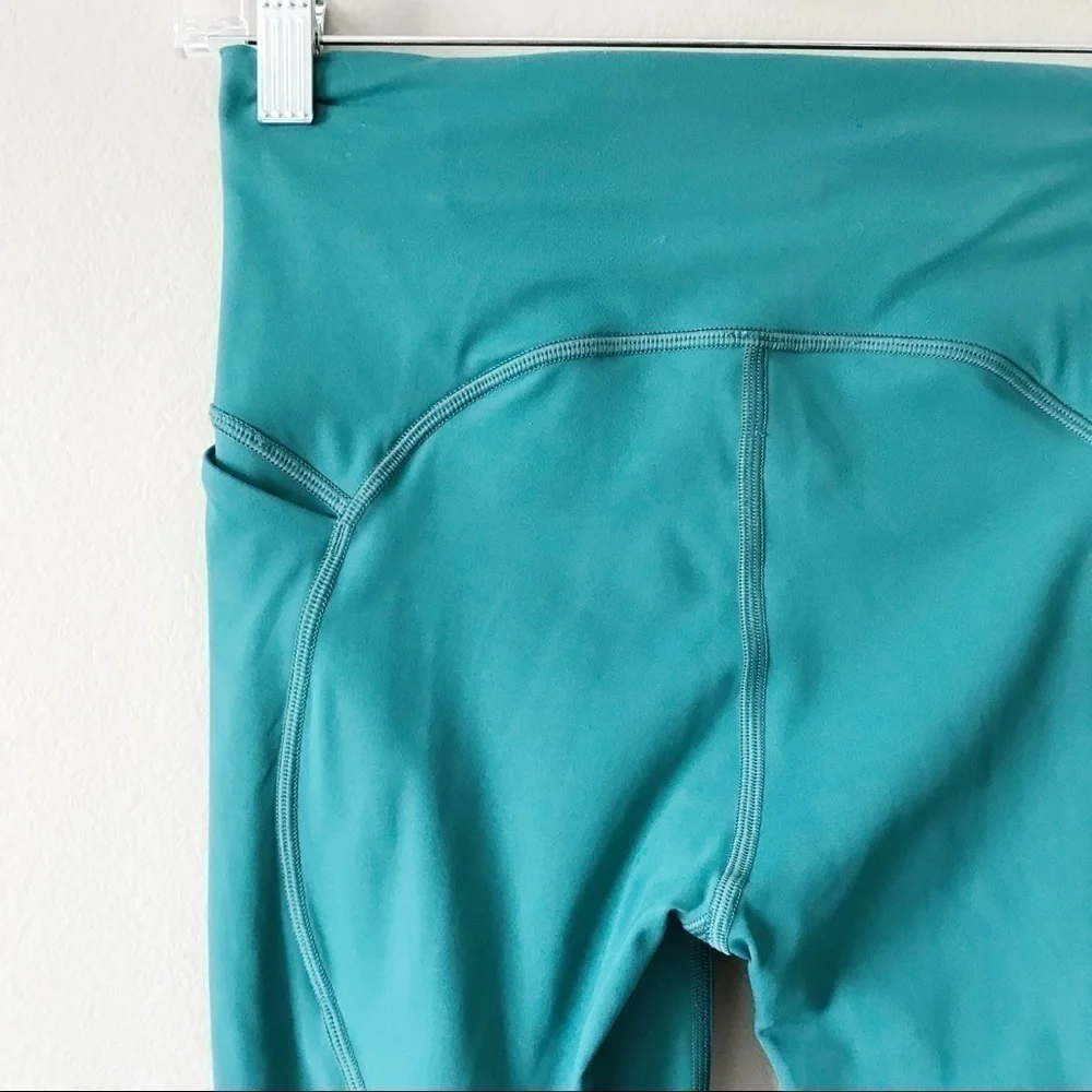 Lululemon On Pace Crop 21” Deep Cove Green Sz 4